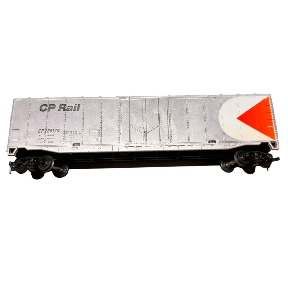 Vintage 70s Cox HO Scale Electric Trains CP Rail Box Car CP 355178 Silver Red‎